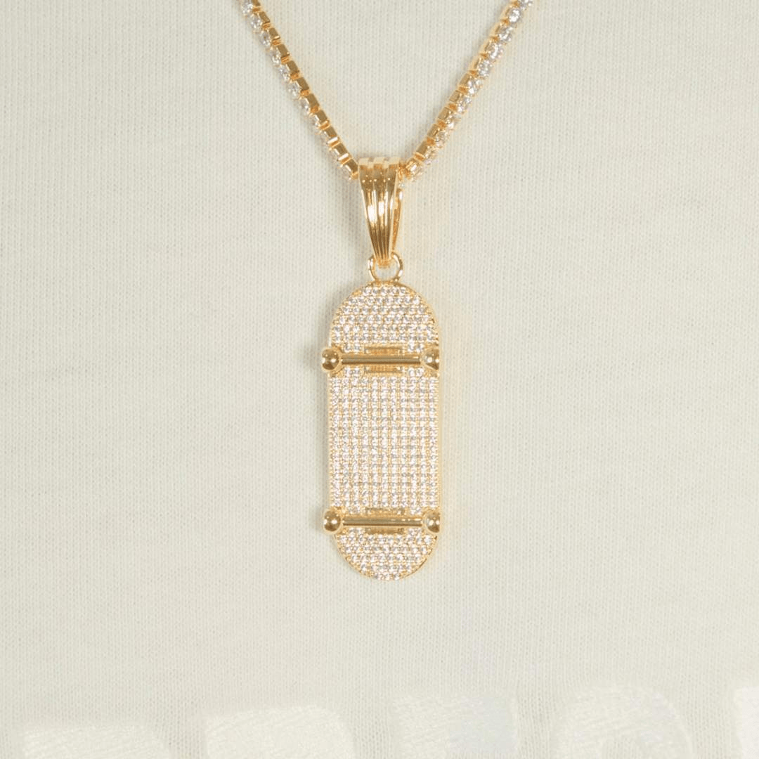 Iced Deck Pendant - Gold - Cernucci